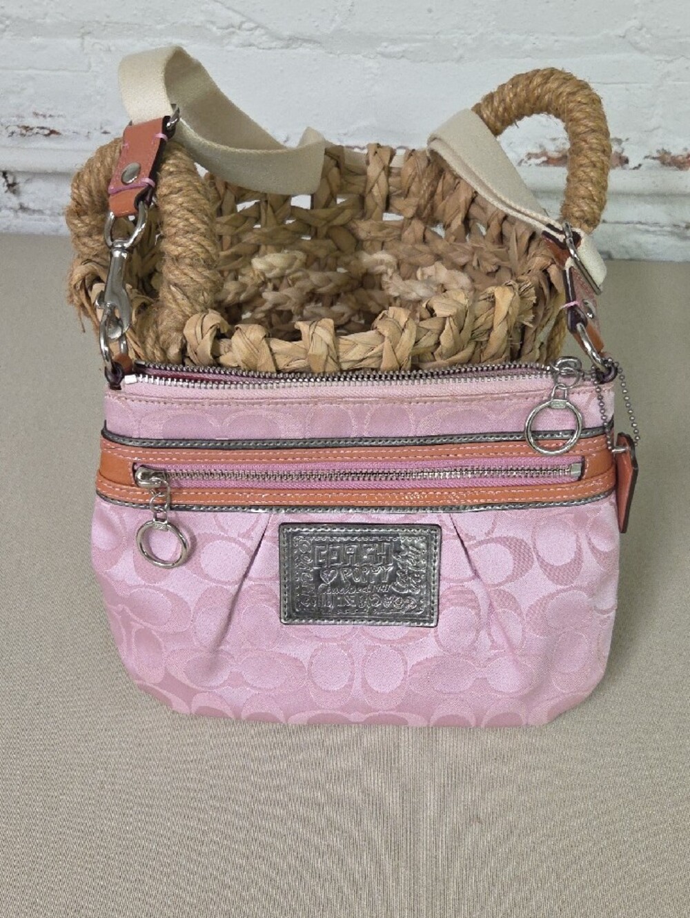 "Vintage Y2K Coach Poppy Pink Signature C Pocket Crossbody Swing Bag